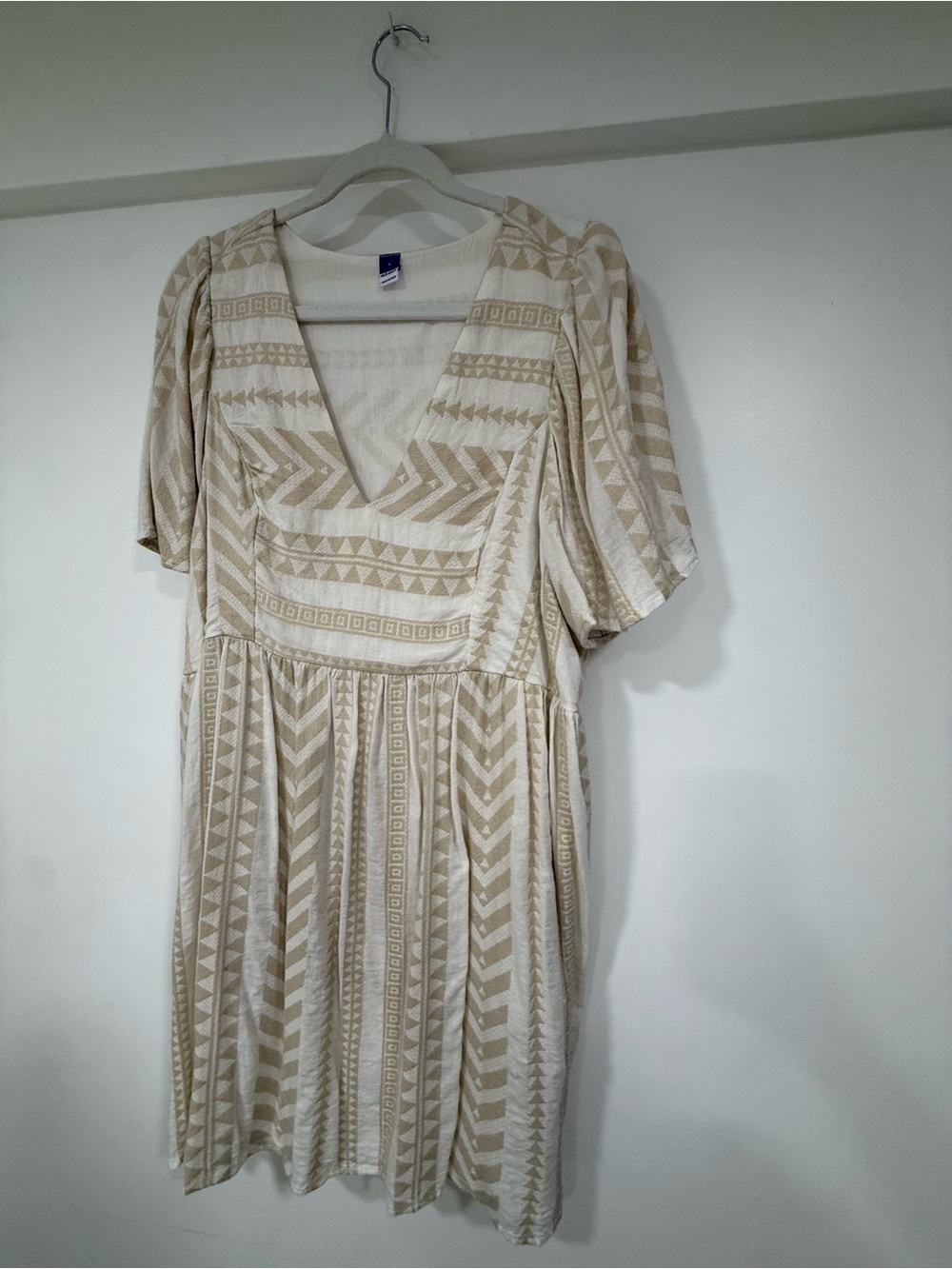 Old Navy Beige & Cream Geometric V-Neck Mini Dress